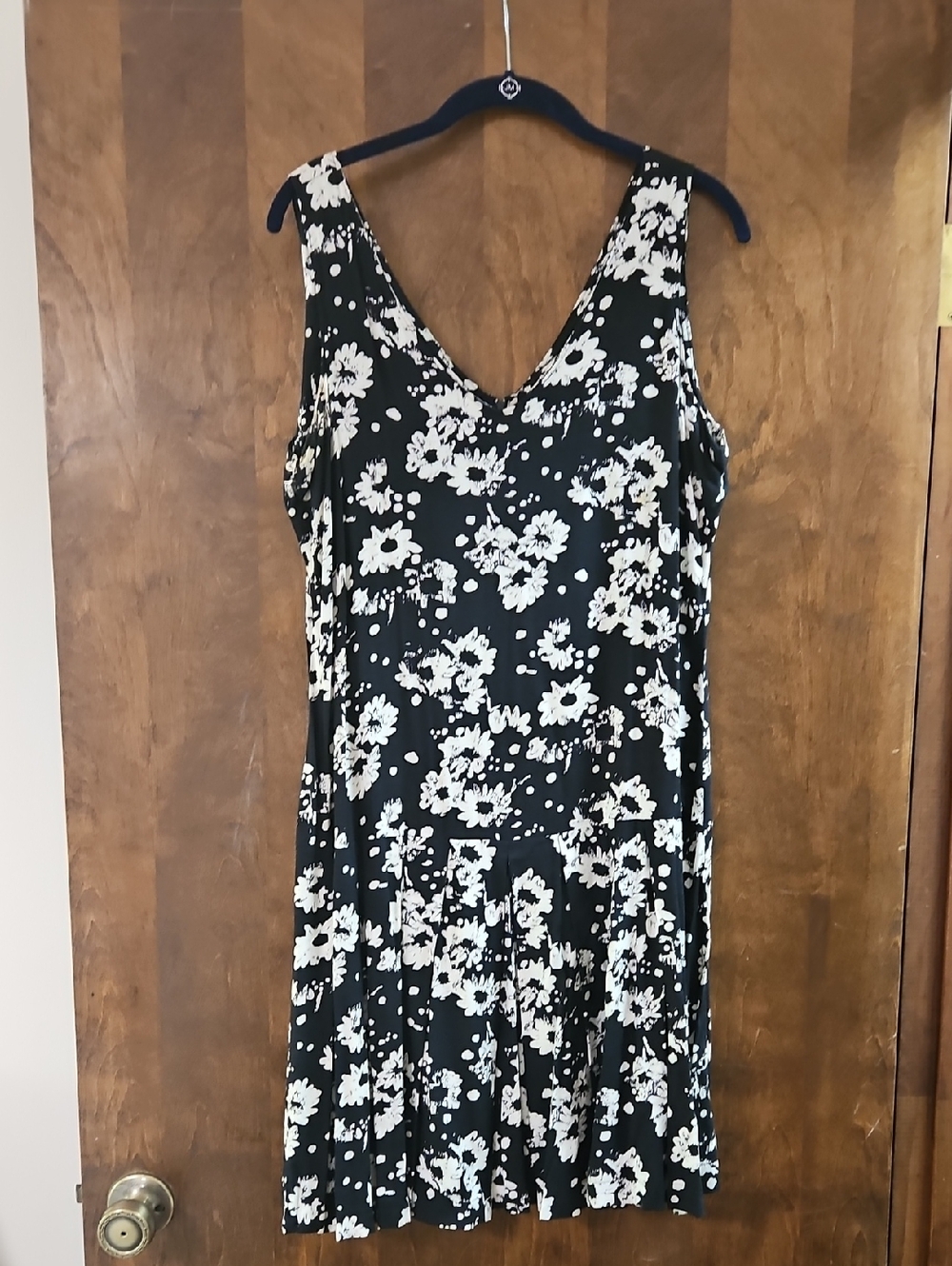 Express Black and White Floral Scoop Neck Midi Dress Size L